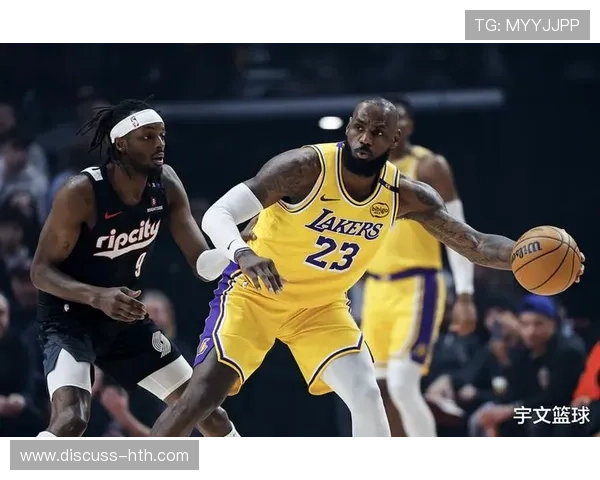 詹姆斯迎来职业生涯新高助攻纪录,湖人全队展现团队合作精神力克对手 詹姆斯迎来职业生涯新高助攻纪录,湖人全队展现团队合作精神力克对手