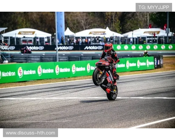 MotoGP新赛季揭幕战激烈角逐 世界冠军争夺战硝烟再起 MotoGP新赛季揭幕战激烈角逐 世界冠军争夺战硝烟再起